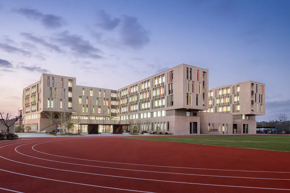 同濟大學實驗學校（同濟大學實驗學校地址）