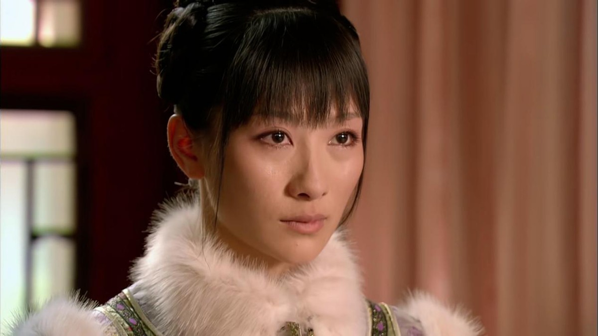 就坐实了宜修害死了纯元这件事,当时小鸟在拿着红绳在宜修宫里练滑冰