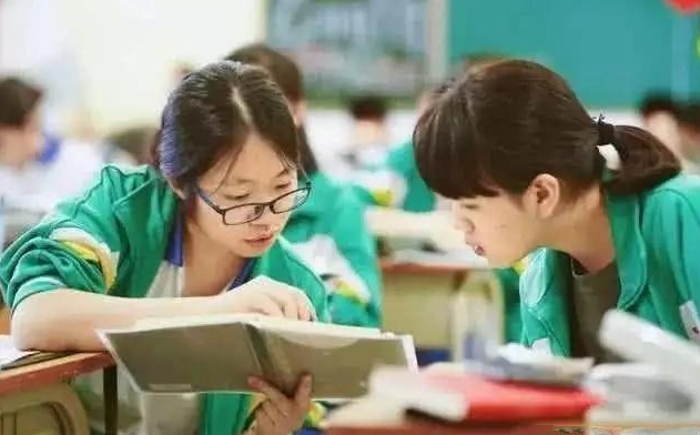 双减落地之后，“英语降分”呼声水涨船高，辽宁省打响第一枪