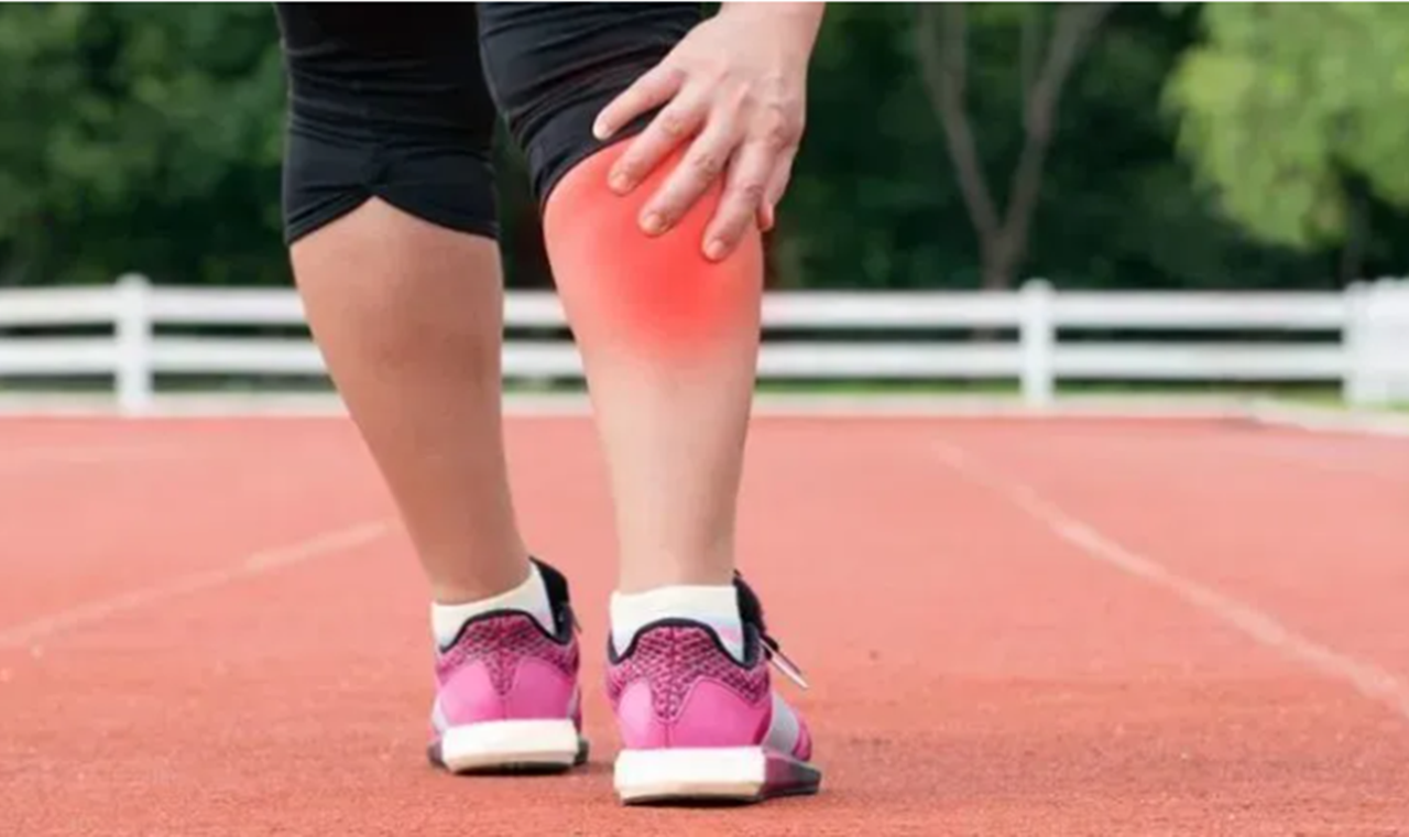 中老年人小腿外侧酸胀,麻木,为啥?不出意外,这种可能性最大