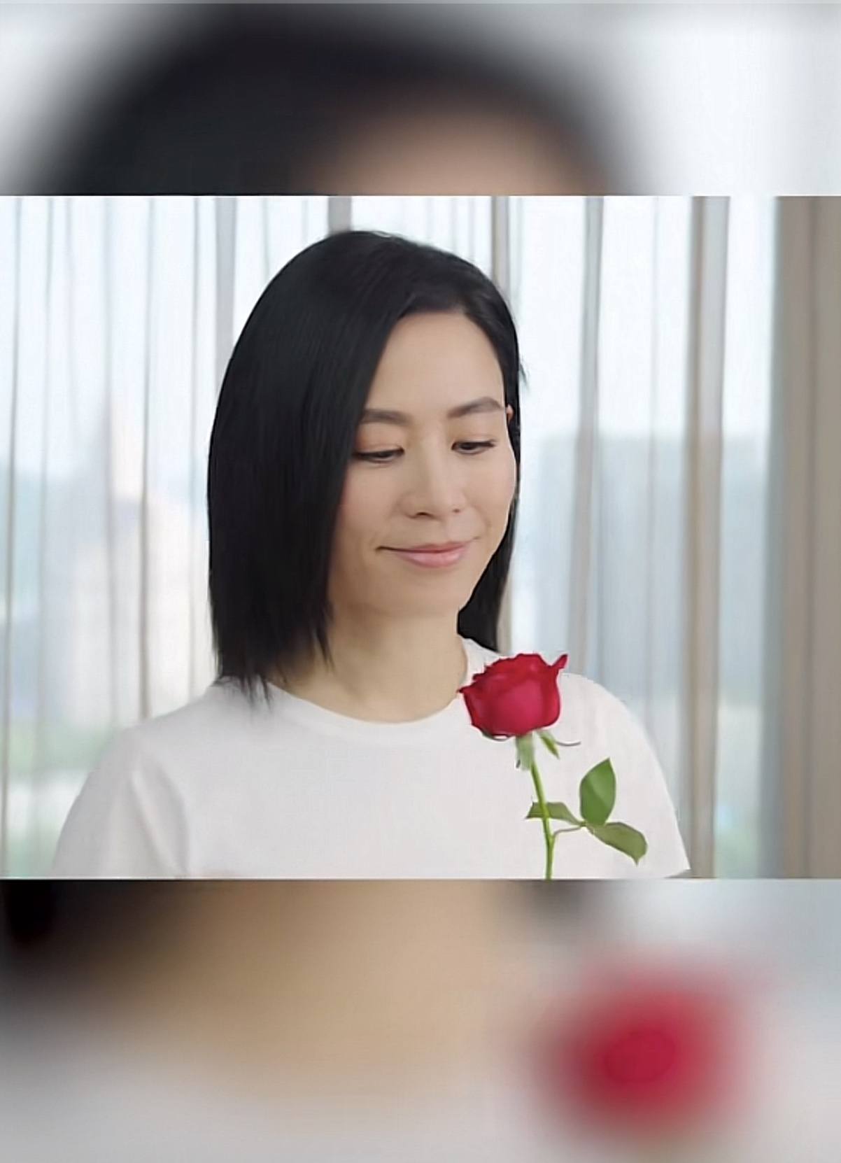 人气不减！51岁TVB前花旦冻龄有术，进驻社交平台两日吸粉55万