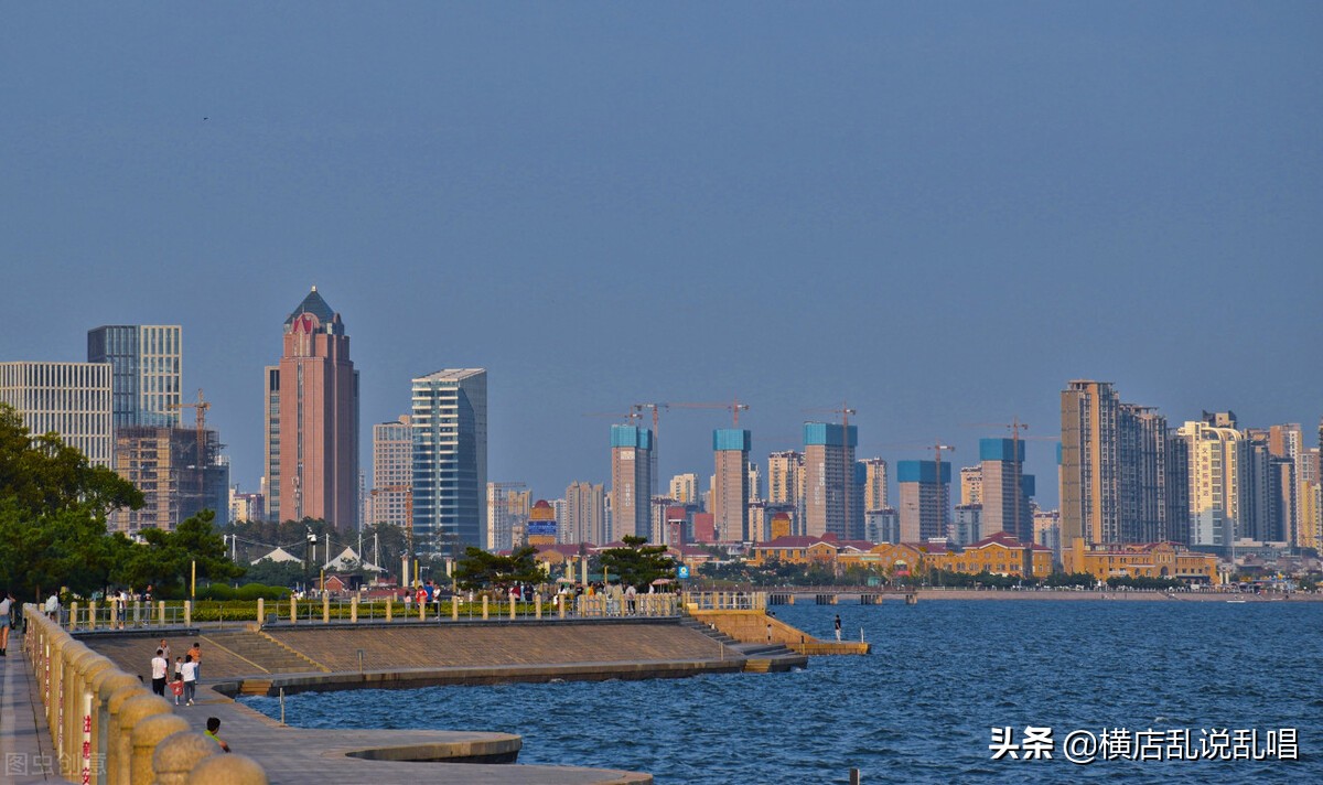 青岛开发区(山东青岛黄岛楼市的危机，回不去的房价，黄岛区楼市的潜力与未来)