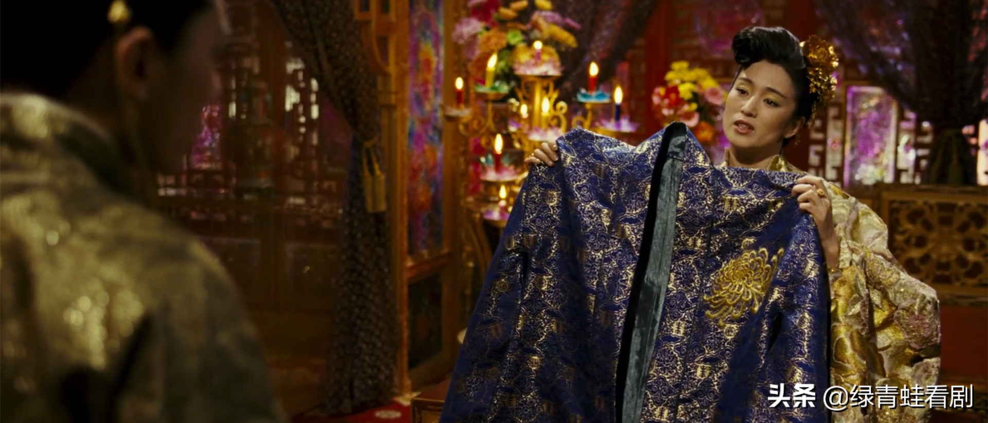 张艺谋斥资3.6亿，为打造巩俐女皇梦，周杰伦成最惨工具人