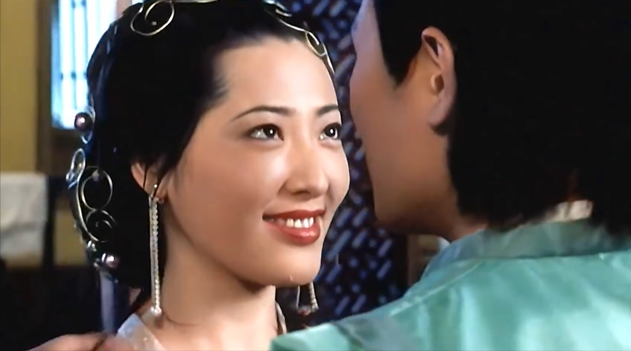 亚洲乳神("亚洲第一美胸"杨思敏,从巅峰到退圈究竟发生了什么)