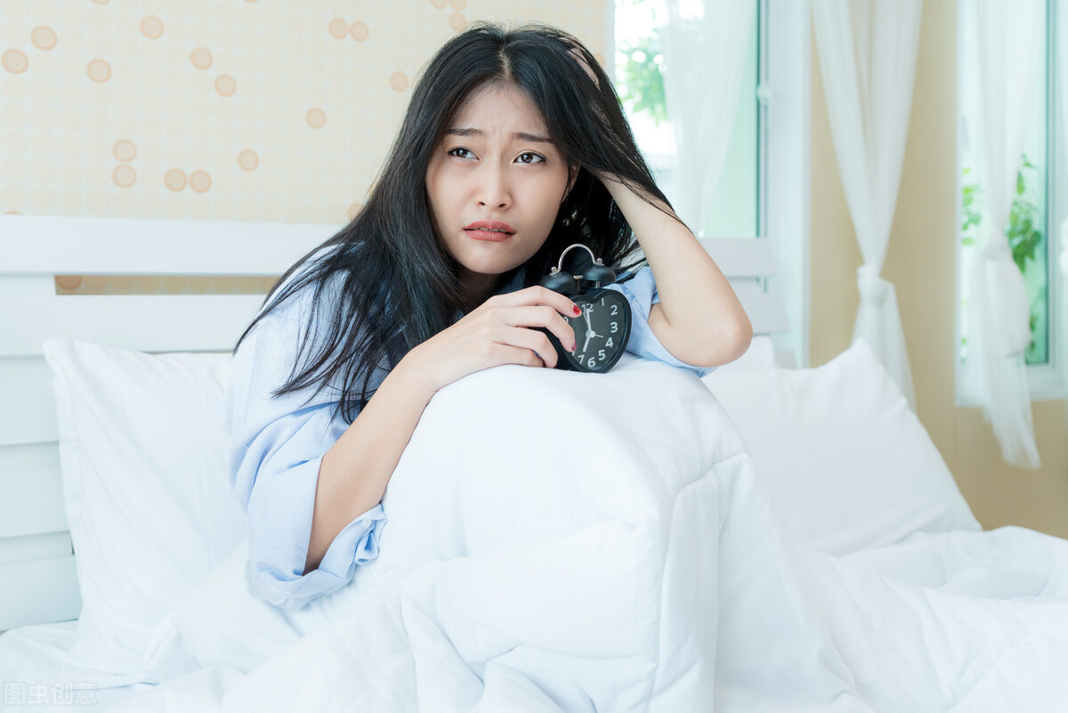 给男朋友买一千多的鞋（老婆买鞋花了一万二）