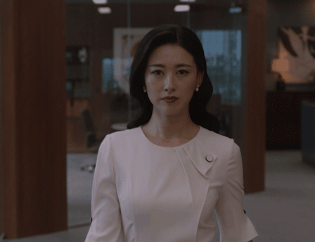 人虫儿电视剧(娱乐圈的“半老徐娘”，到中年事业再翻红，真是身材迎来的事业？)