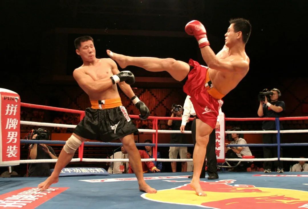 就在全国散打锦标赛上拿到了冠军,创造了散打运动员夺冠时间最短的