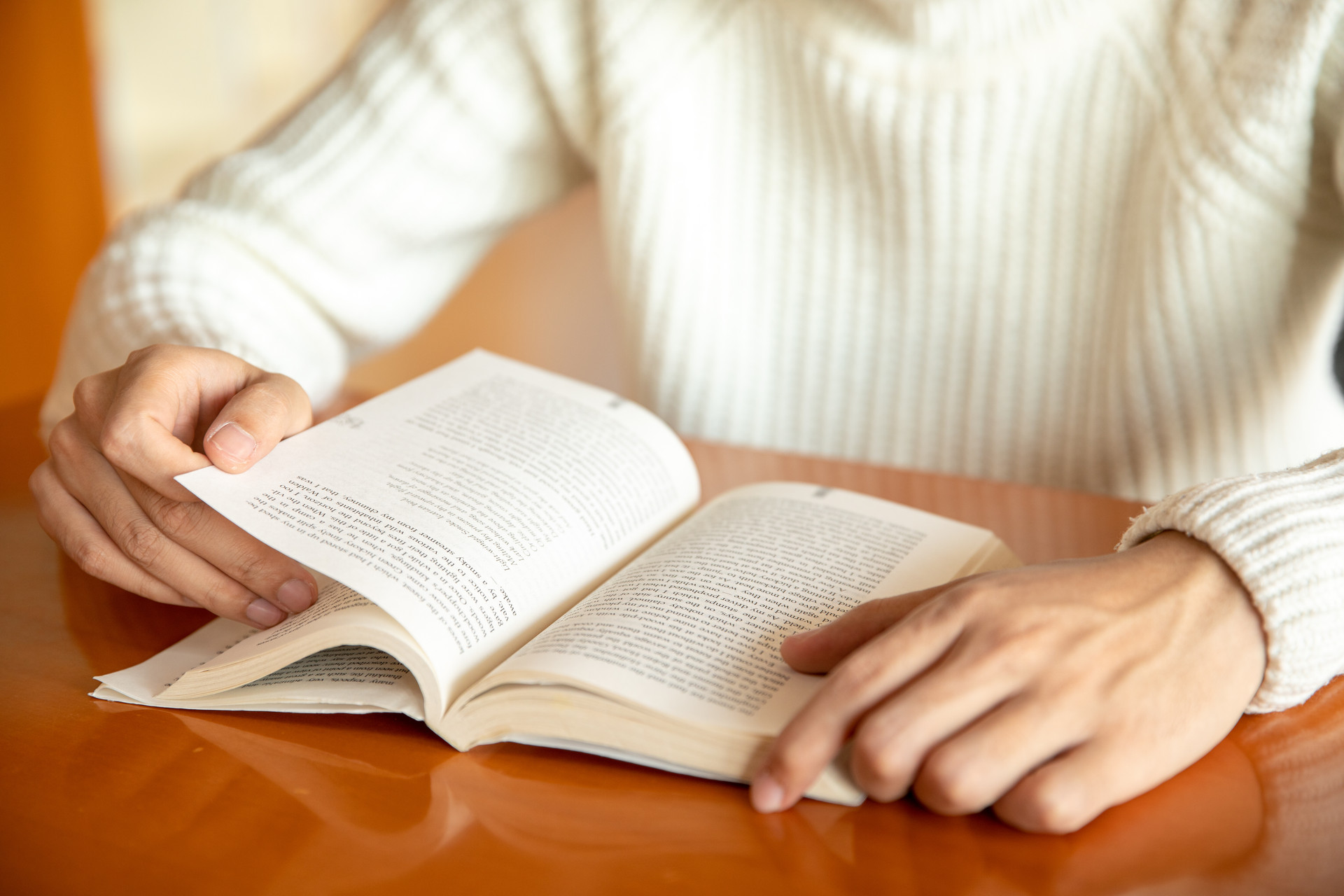 2022年成人高考什么时候报名，每个人可以考几次？