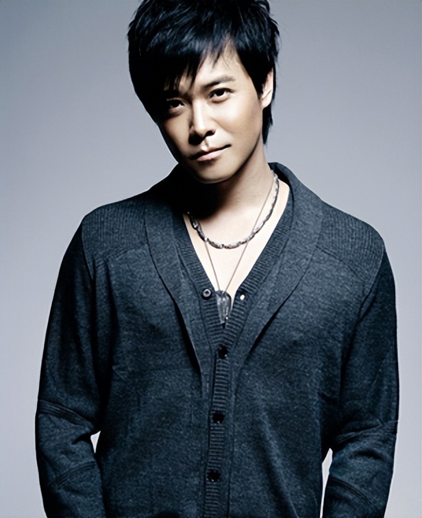 1996年,陈思诚做到了进入心仪学校,成为李学通教授的学生.