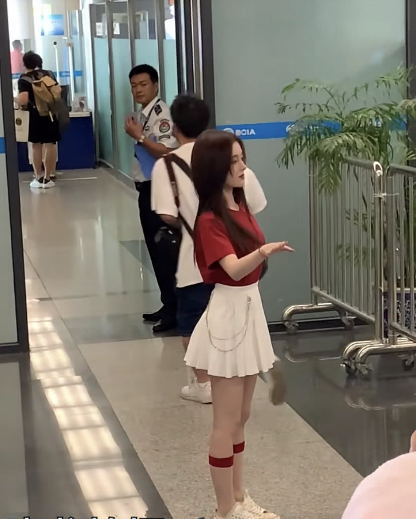 娱乐圈的女星身高有多离谱?"高挑脸"往往长着小短腿?