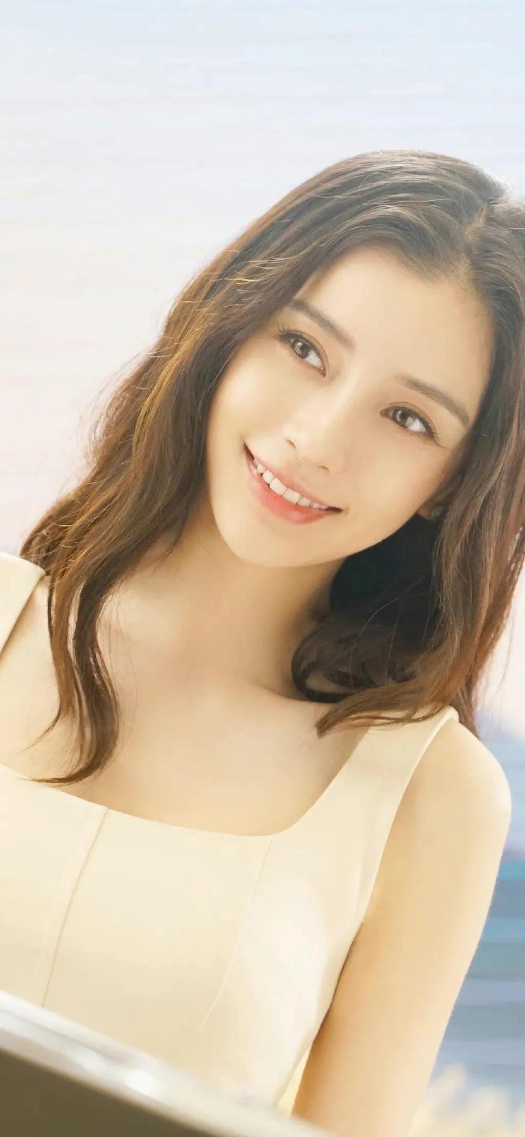 明星系列：这么漂亮的杨颖，不知道黄晓明怎么就不要了呢？