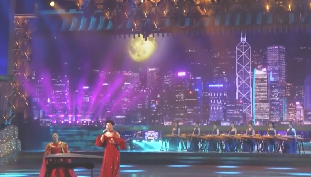 七一晚会15位女星一道风景线：汪明荃牡丹裙华贵，孟庆旸又出圈了