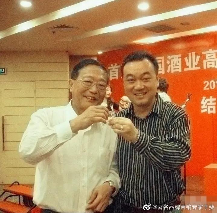 于斐老师谈：身在职场再不发光，你的人生一股霉味