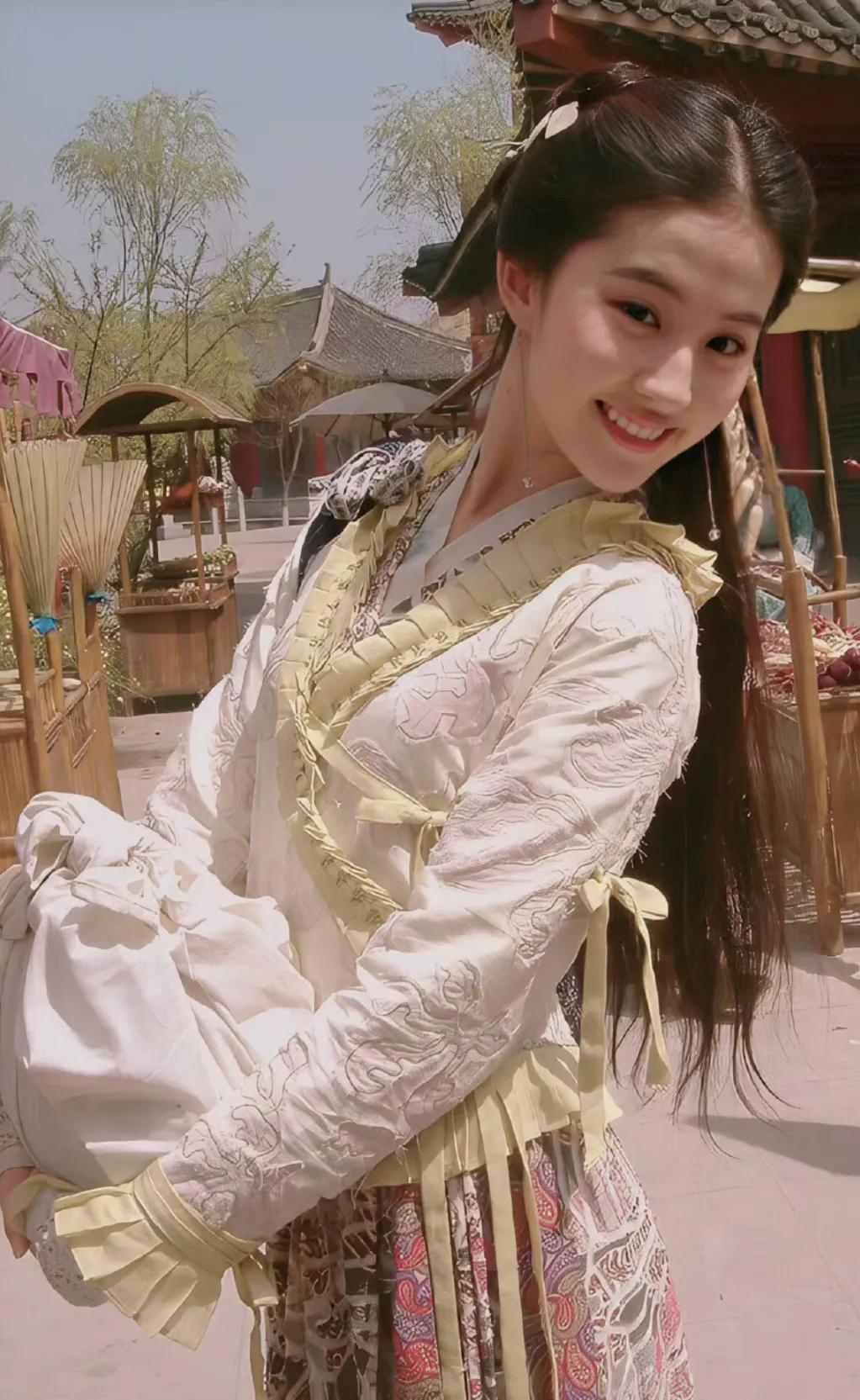 一个被美貌耽误的演技派，怎么做到的每个动作都那么美--刘亦菲