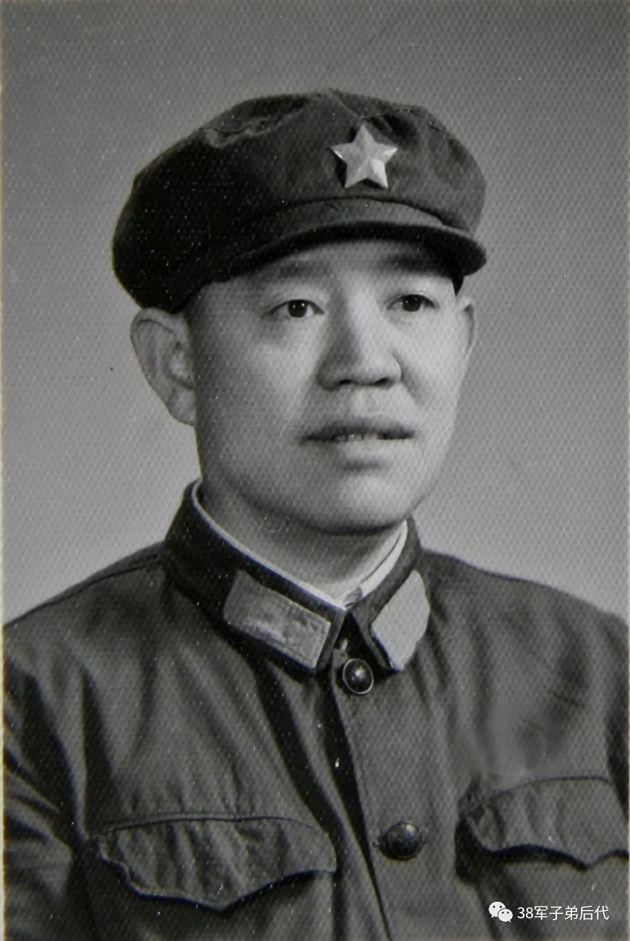 (五)本书的作者徐鲁海,是徐炜将军的儿子,一个了不起的儿子.