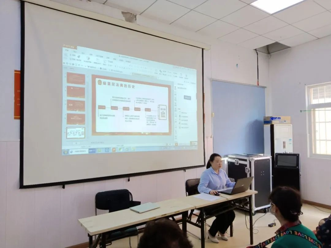 民法典宣传月丨实用、新颖、有温度！武汉各地广泛开展“民法典宣传月”活动