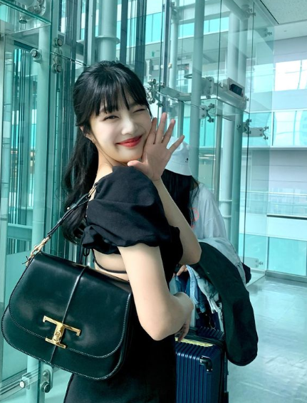 2败笔惨输学妹！少女时代徐玄撞衫前师妹