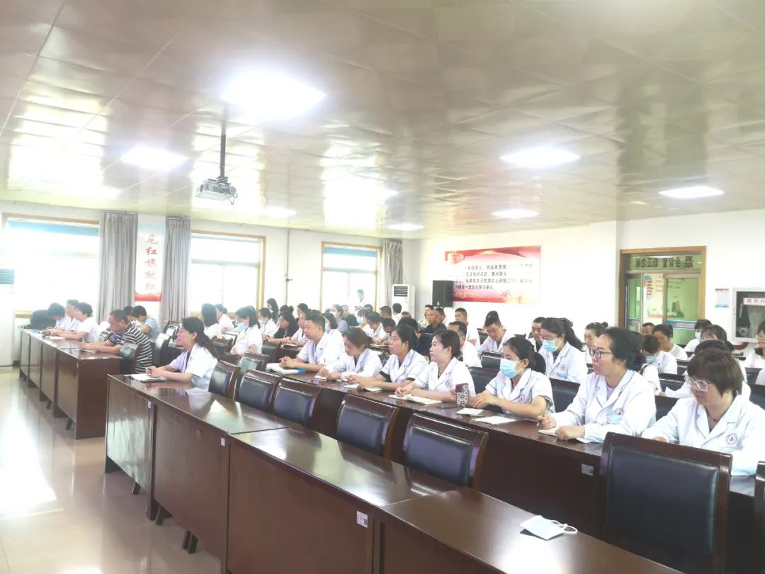 渭南市中心血站组织开展系列法律法规知识培训