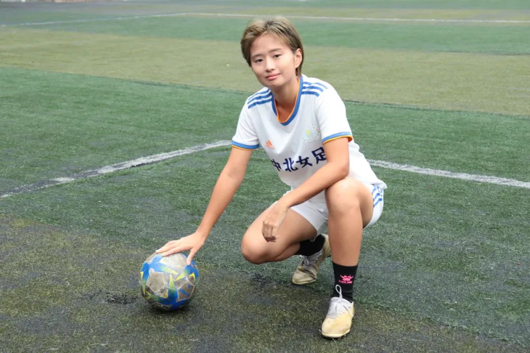 2014全国青少年足球联赛（少年中国 - 广东高校足球女将们期待的赛事，快要来了）