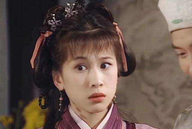 TVB两大甜妹命运各异，唐宁离婚带两娃苦求工作，文颂娴却很幸福