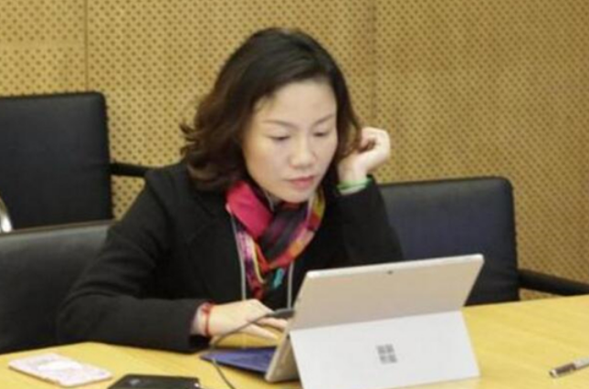 朱旭：2016年进万科，年薪849万，年终奖1000万，如今46岁仍未婚