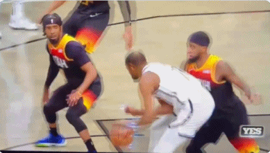 nba開場為什么有手勢招呼（NBA標(biāo)準(zhǔn)社交手勢：你太小了）