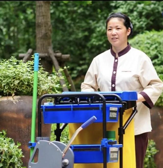 保洁阿姨,城市的净化师