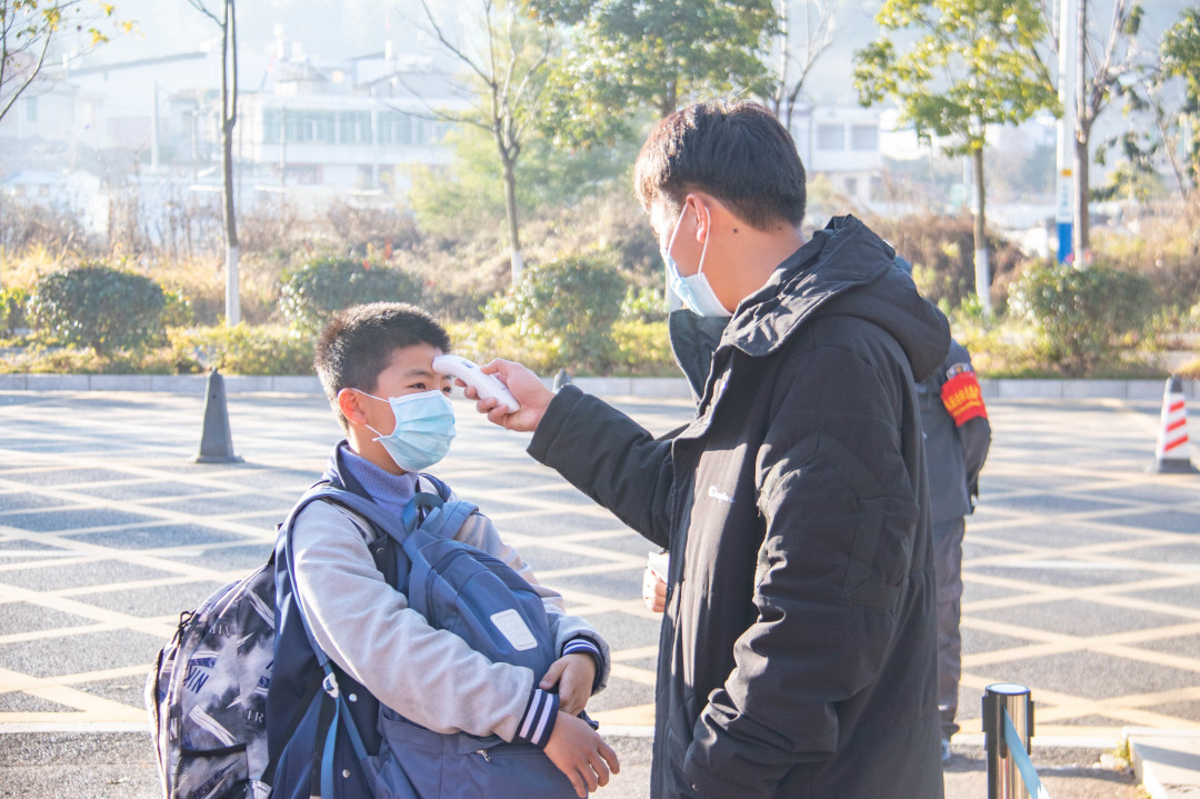 云南長水外國語中學(xué)各年級分批次返校復(fù)學(xué)(圖2)