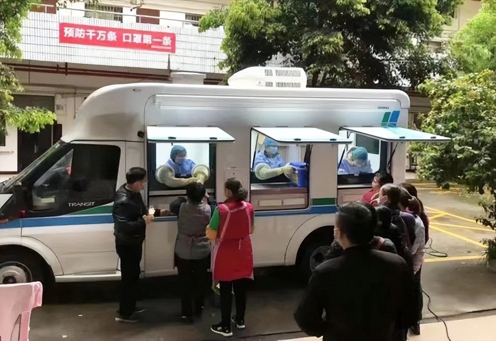 战疫“神器”核酸检测车，打造15分钟核酸服务圈