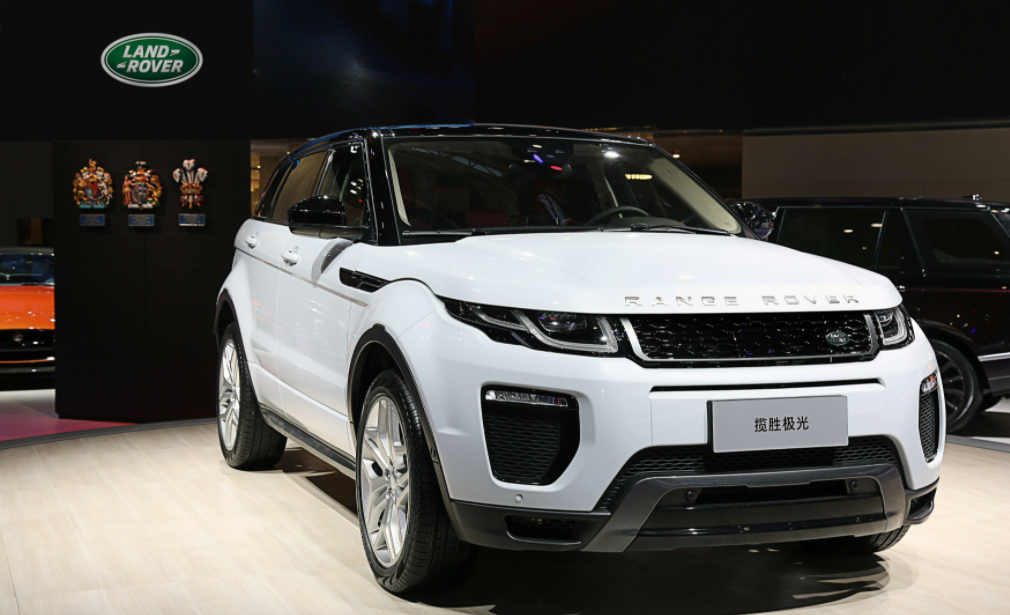 女的开什么车既实用又好看（女生开哪款车合适些）