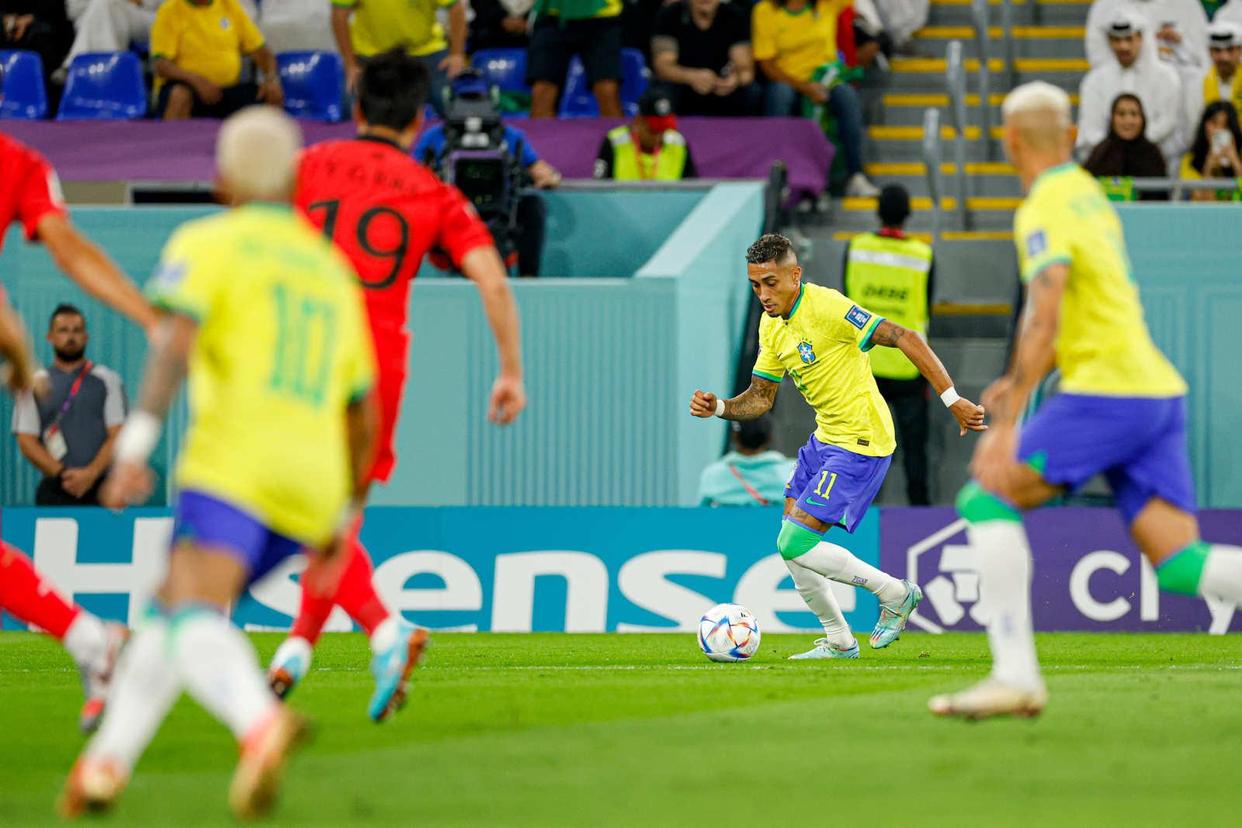 世界杯36分钟4球！巴西嗨了：海豚顶球，主帅跳舞，爆锤韩国