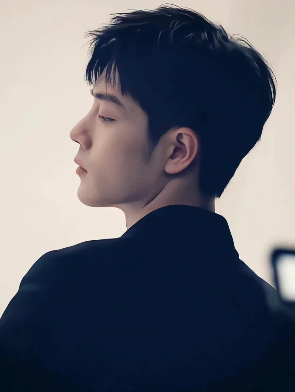 肖战/眼神太鲨我了