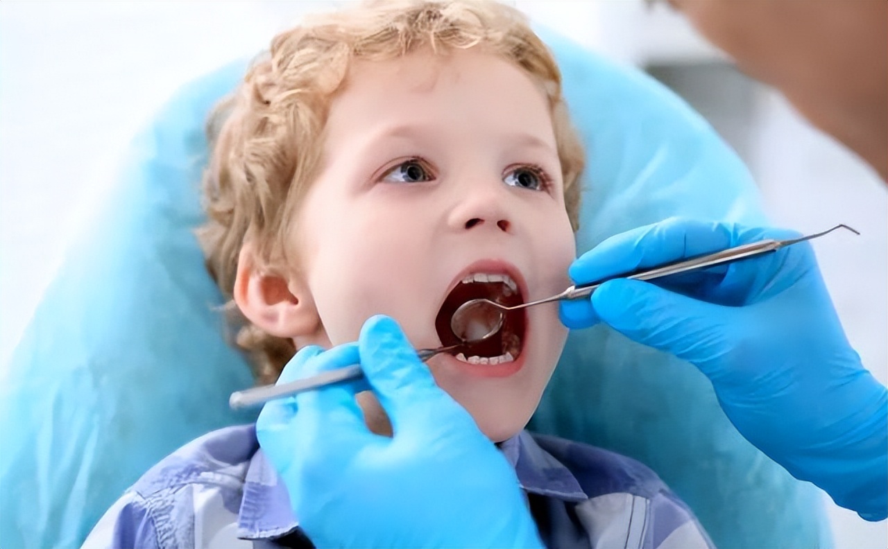 从小被允许吃冷饮的孩子，与被父母限制的孩子，3个方面差距大