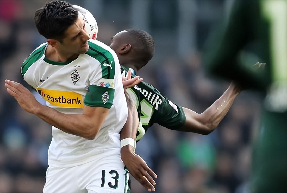 德甲第四轮门兴对阵沃尔夫(德甲:门兴 vs 沃尔夫斯堡,两队半斤八两,本