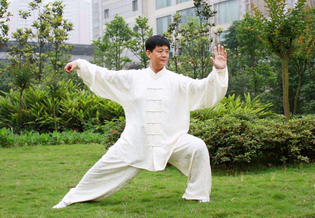 长期静养与每天锻炼的人,谁更长寿?研究36383名老人,终有了答案