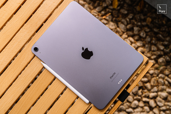 「首发」新 iPad Air 体验：标配满血版的 M1，是苹果最大的杀手锏