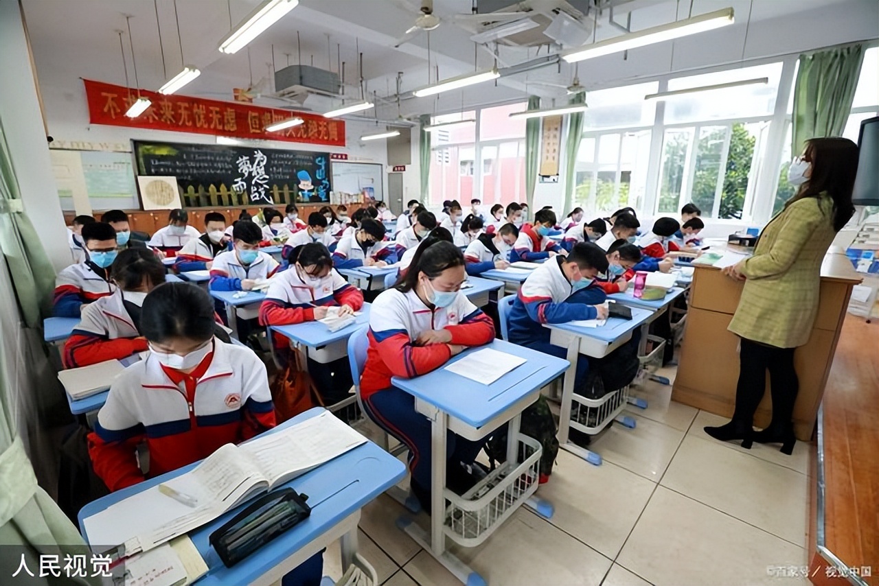 真厉害！广东省有56名学生保送清北，其中25名来自同一所中学