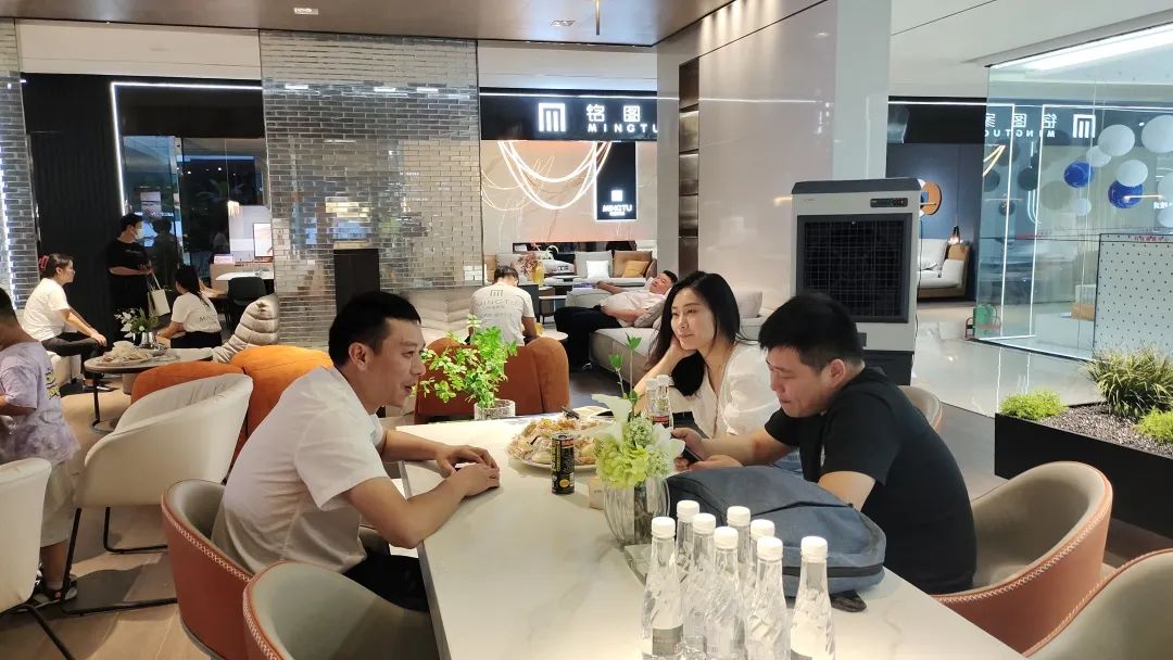 全方位赋能终端发展，铭图家居4.0智能互动展厅惊艳亮相