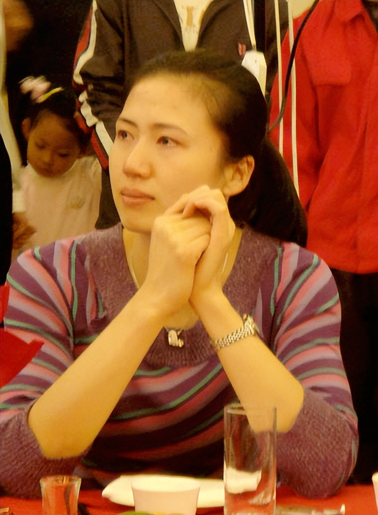 周苏红在相关部门的关心下,汤淼的生活没问题,但随着父亲一天天老去