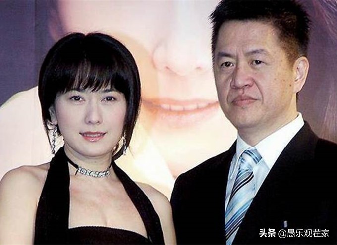 比刘亦菲还美的“仙女姐姐”，追爱半生离婚两次，如今57岁仍单身