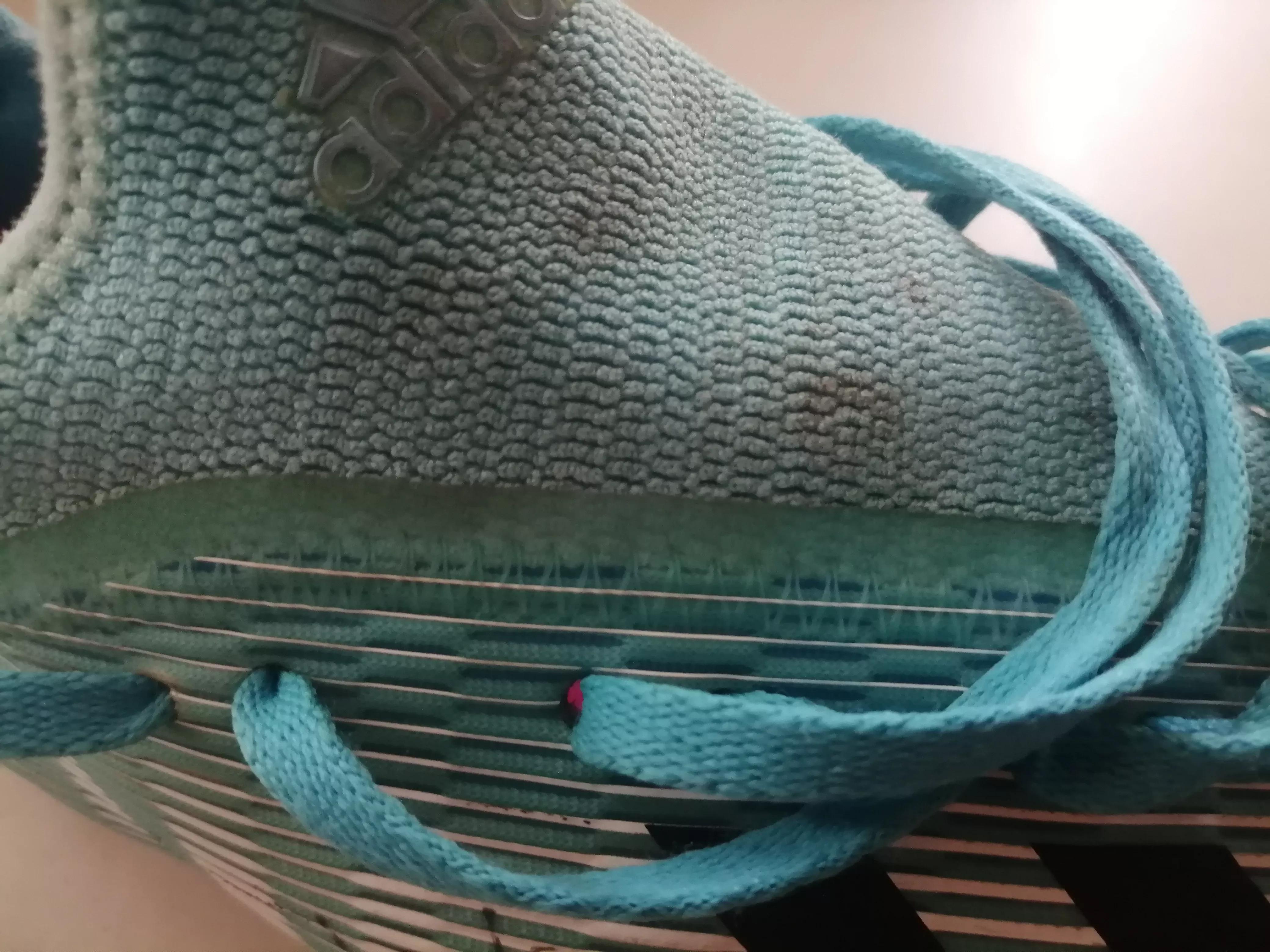 脚肥适合什么足球鞋（聊聊球鞋-见证我足球生涯的三双球鞋）