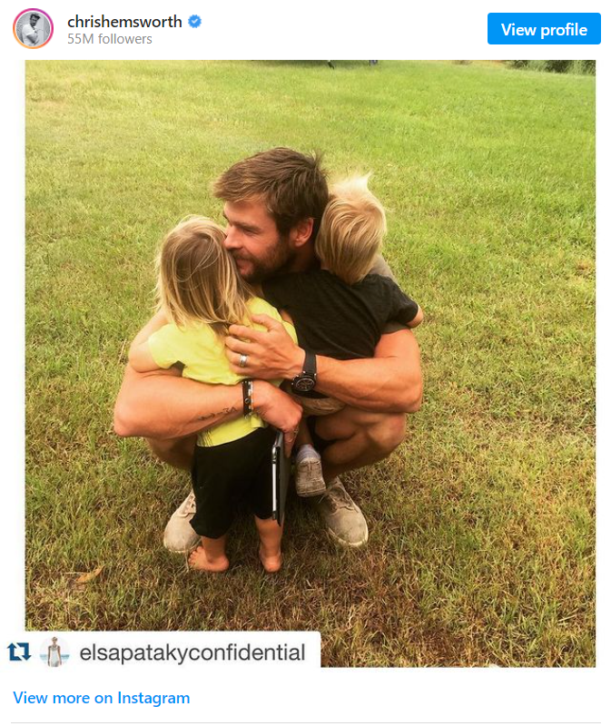 雷神都这样接小孩？娜塔莉波曼爆料：他都会躲在树后面