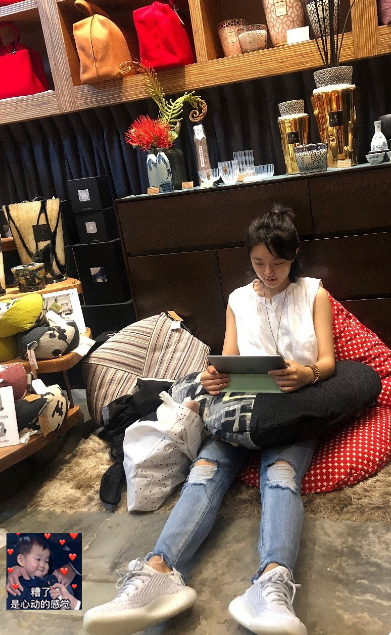 “星圈学霸”赵今麦又火了，课堂笔记宛如印刷，19岁成了人生赢家