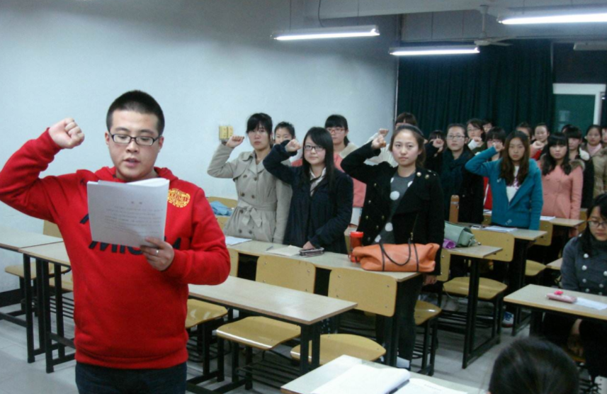 为什么才大一，就有那么多同学申请入党？原来其中“猫腻”这么多