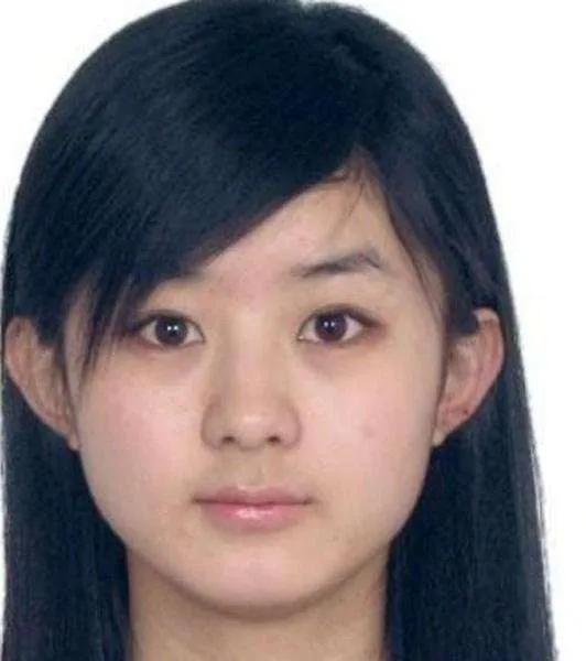五位女明星素颜照，只有杨幂还凑乎，其他人几乎全翻车