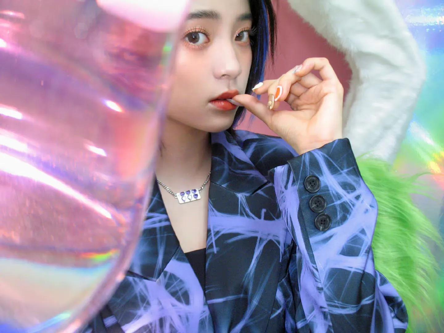 欧阳娜娜近期穿搭