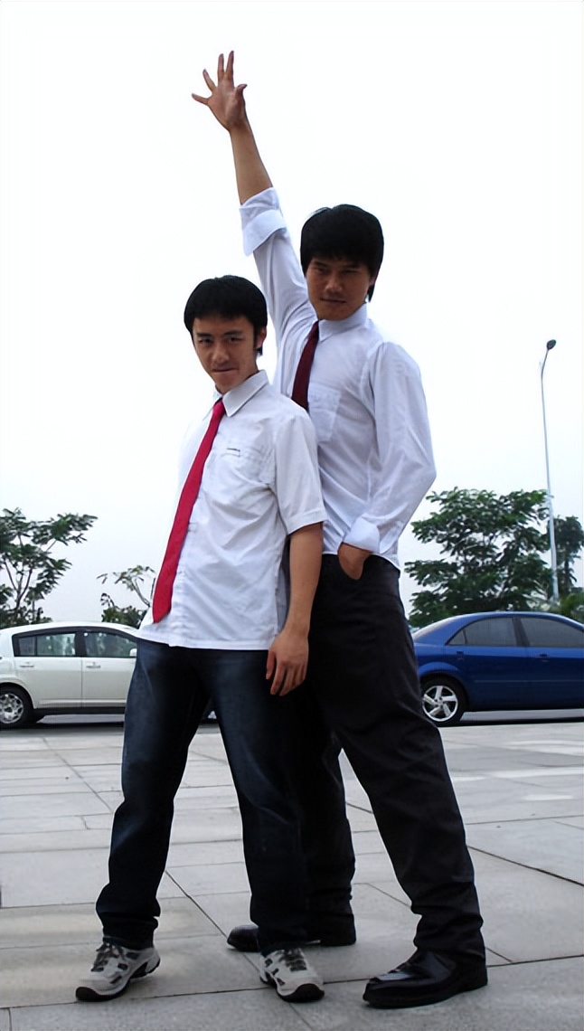 “网红鼻祖”后舍男孩：曾凭“对口型”火爆全网，如今怎么样了？