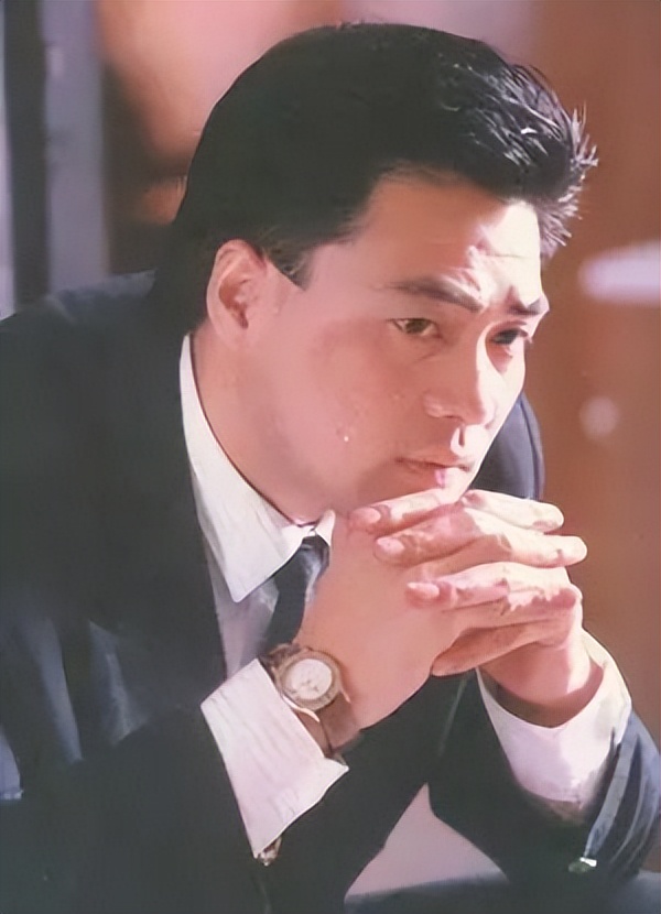 喜爱的演员,尤其擅长饰演一身正气,光明磊落,刚正不阿的警察军人形象