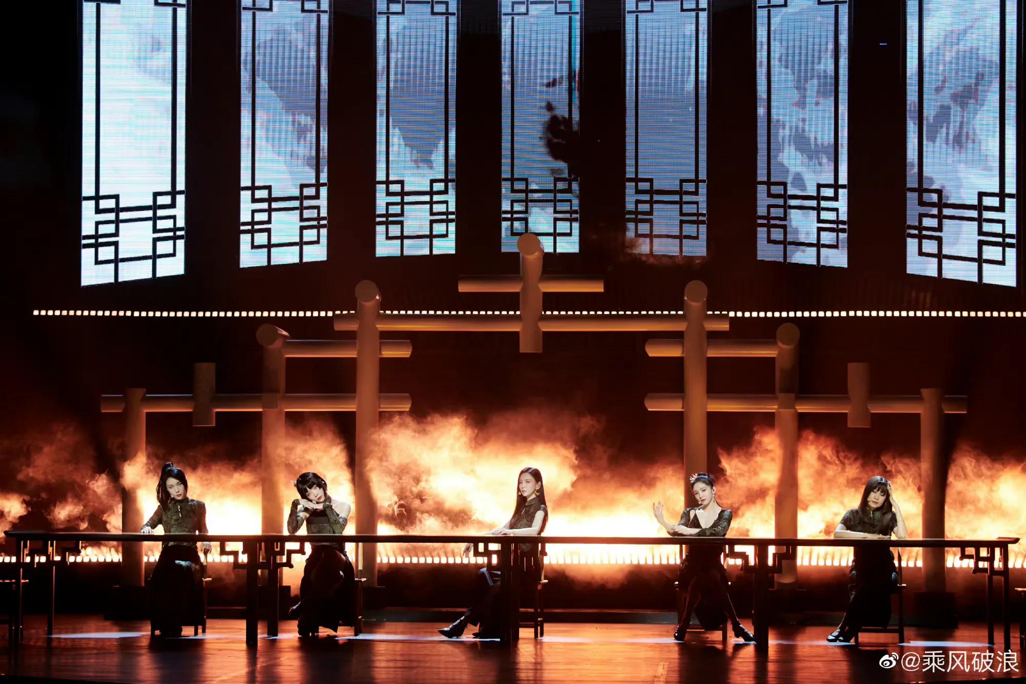 《乘风破浪的姐姐3》三公结束，但舞台缺少的是什么？