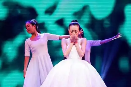 刘岩的终身残疾，让张艺谋自觉亏欠，为何被郎昆视为“烫山芋”？